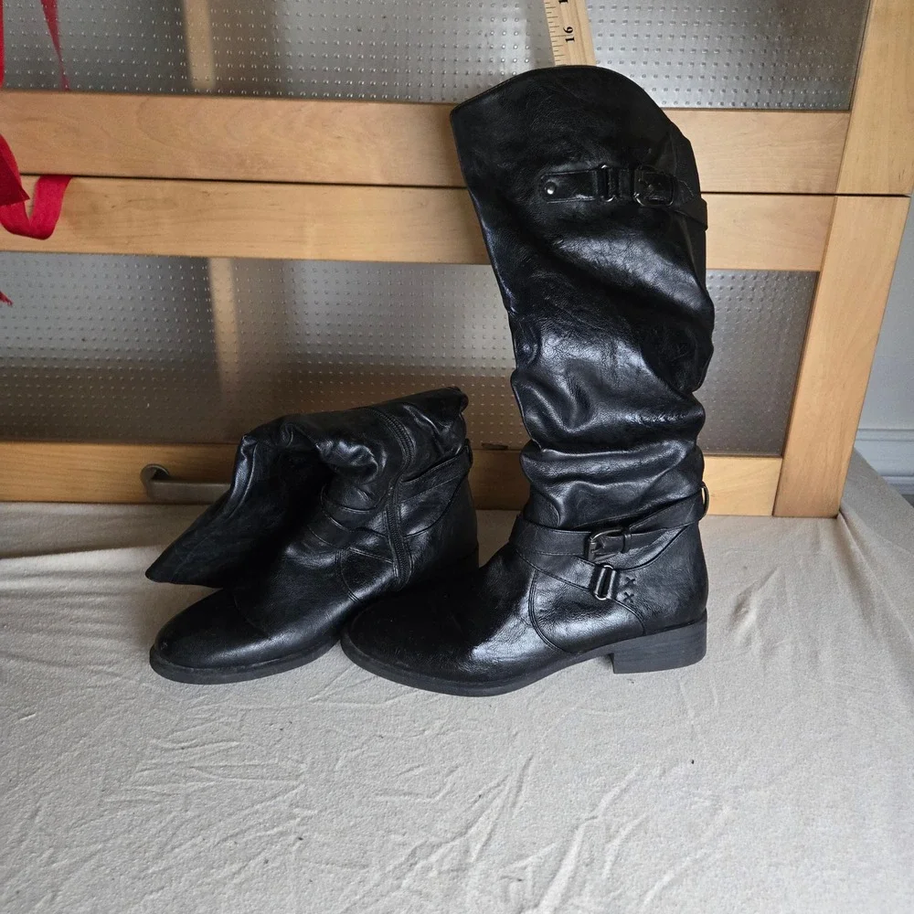 White Mountain Lancelot Tall Boots Womens 8M-WC Black Slouchy Buckle Moto